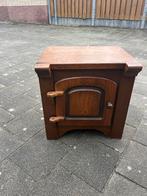 Mooi eikenhouten nachtkastje met deurtje, Huis en Inrichting, Kasten | Overige, Ophalen of Verzenden, Gebruikt