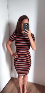 NIKKIE gestreepte getailleerde jurk maat 36 – als nieuw, Kleding | Dames, Jurken, Overige kleuren, Ophalen of Verzenden, Zo goed als nieuw