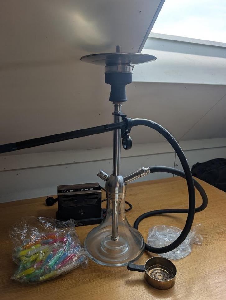 Amy deluxe shisha waterpijp, Verzamelen, Rookartikelen, Aanstekers en Luciferdoosjes, Zo goed als nieuw, (Water)pijp, Ophalen of Verzenden