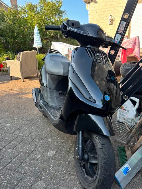 Piaggio zip 2 takt, Fietsen en Brommers, Scooters | Piaggio, Zip, Tweetakt, Ophalen of Verzenden