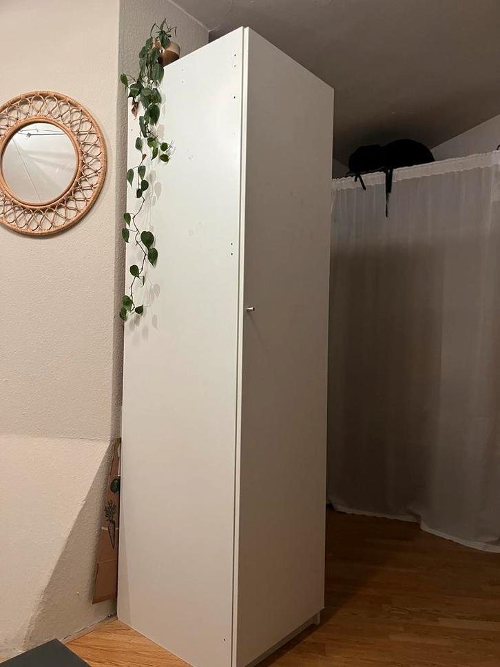 Witte smalle kledingkast met roede - gratis ophalen!, Huis en Inrichting, Kasten | Kledingkasten, Gebruikt, 200 cm of meer, 50 tot 100 cm