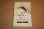 De strijders van het licht - Paulo Coelho - Singel Pockets, Boeken, Ophalen of Verzenden, Zo goed als nieuw, Nederland