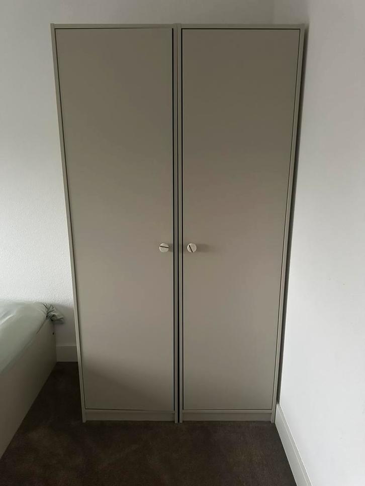 Ikea beige kast 2x 50cm kast met marmeren knopen, Huis en Inrichting, Slaapkamer | Bedden, Zo goed als nieuw, Tweepersoons, 140 cm