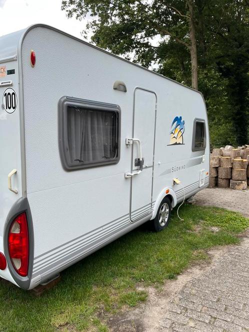 Knaus sudwind 450FU, Caravans en Kamperen, Caravans, Particulier, tot en met 4, Rondzit, Knaus, Vast bed, Douche, Fietsenrek, Gascomfoor