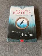 Raven van Avalon, Gelezen, Ophalen of Verzenden, Diana L. Paxson; Marion Zimmer Zimmer Bradley