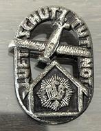 Luft Schutz WOII speldje, Ophalen of Verzenden, Luchtmacht, Duitsland, Lintje, Medaille of Wings
