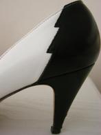 Bliksem 36 Bally zwart wit leren pumps vintage indi egf, Pumps, Zwart, Ophalen of Verzenden, Zo goed als nieuw
