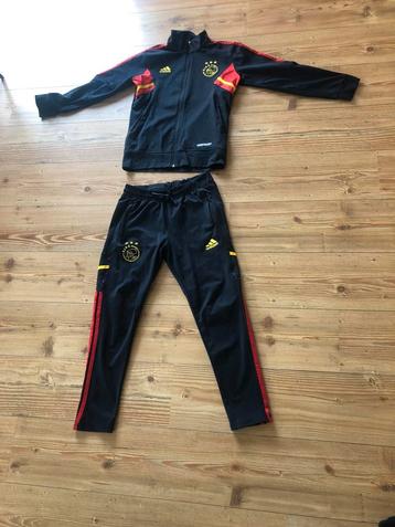 Ajax trainingspak Adidas maat S (inschatting: maat 164-170) beschikbaar voor biedingen