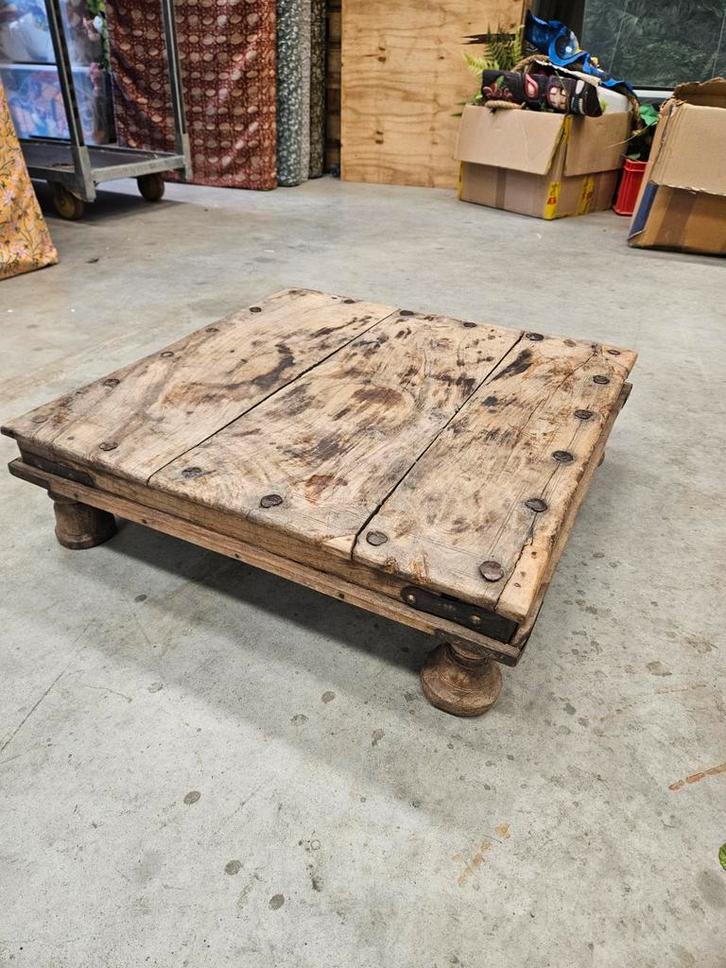 Vintage Indiase Bajot Tafel, Huis en Inrichting, Tafels | Salontafels, Gebruikt, Minder dan 50 cm, Minder dan 50 cm, Minder dan 50 cm