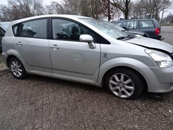 Toyota Corolla Verso bj 2008 2.2 diesel  voor demontage. beschikbaar voor biedingen