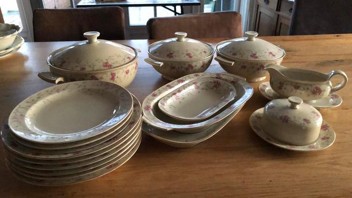 Servies Bavaria Schumann, Antiek en Kunst, Antiek | Servies compleet, Ophalen of Verzenden