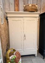 Prachtige Biedermeier Meidenkast, Antiek en Kunst, Antiek | Meubels | Kasten, Ophalen of Verzenden