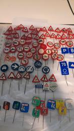 Vintage Speldjes Verkeersborden Collectie, Ophalen of Verzenden, Gebruikt