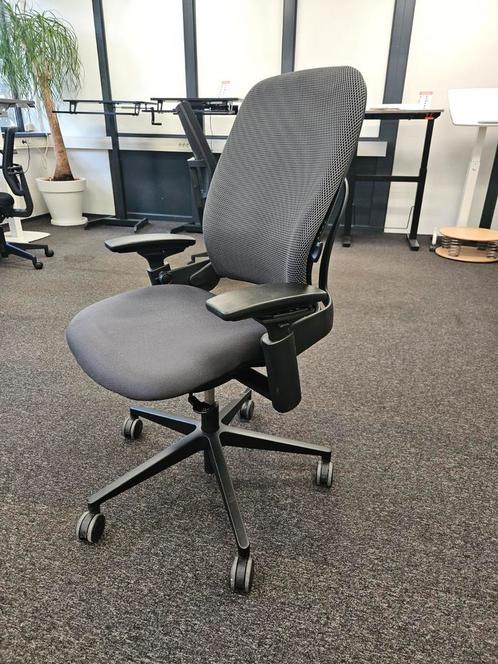 Steelcase Bureaustoel - Lamia, Huis en Inrichting, Bureaustoelen, Gebruikt, Bureaustoel, Grijs, Ergonomisch, Ophalen