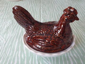 Keramieken Kip / Eierschaal,en keramieken Theepot beschikbaar voor biedingen