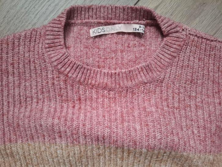 Warme trui mt 134, Kleding | Dames, Truien en Vesten, Gedragen, Ophalen of Verzenden