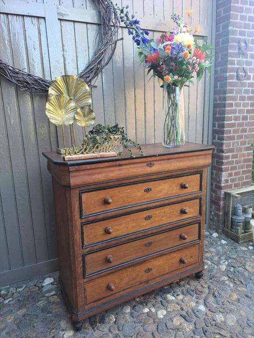 Prachtige authentieke sfeervolle ladekast-commode 1855, Kinderen en Baby's, Kinderkamer | Commodes en Kasten, Zo goed als nieuw