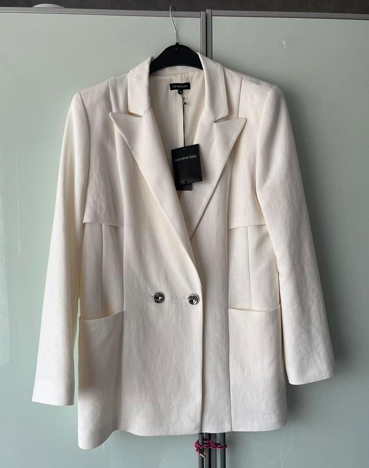 Nieuw Caroline Biss 40 blazer colbert Cream beige City look, Kleding | Dames, Jasjes, Kostuums en Pakken, Nieuw, Jasje, Maat 38/40 (M)