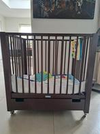 Bruine Babybox - Degelijk en Mooi, Ophalen, Gebruikt, Ledikant