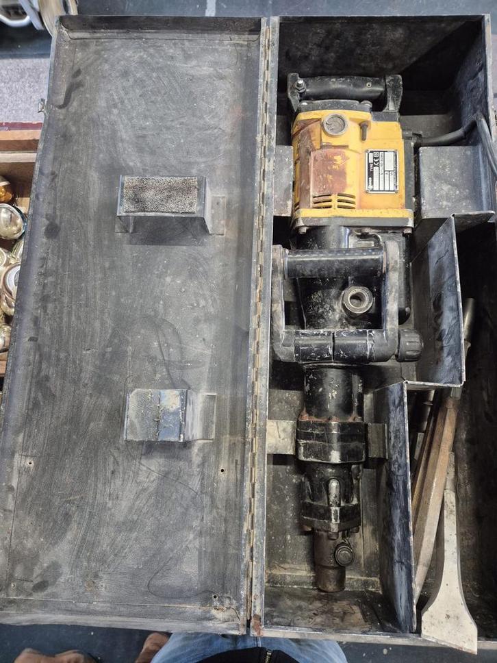 Kango 900K Breekhamer met attributen, Doe-het-zelf en Verbouw, Gereedschap | Overige machines, Ophalen