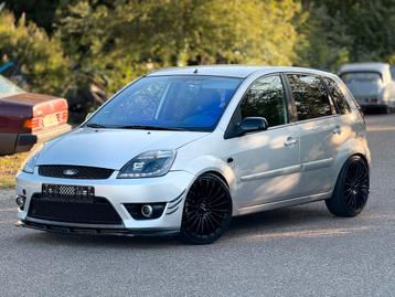 Ford Fiësta 1.4 16V 5DR 2008 Grijs ( Full maxton kit )!! beschikbaar voor biedingen