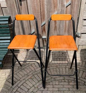 Inklapbare krukken opvouwbare hoge stoel kersenhout gebruikt beschikbaar voor biedingen