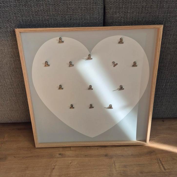 Houten fotolijst met hart en clipjes, Huis en Inrichting, Woonaccessoires | Lijsten, Zo goed als nieuw, 50 tot 75 cm, 50 tot 75 cm