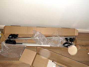 Originele KIA dakdragers dakdrager zgan Art. nr: E83004D050 beschikbaar voor biedingen