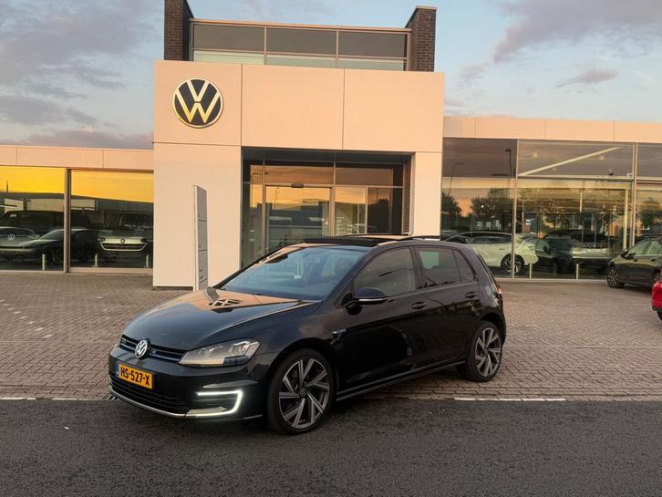 Volkswagen Golf 1.4 TSI GTE Pano|Trekhaak|Carplay, Auto's, Volkswagen, Particulier, Golf, Apple Carplay, Bluetooth, Bochtverlichting
