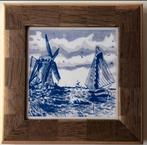 Tegel Hollands Glorie met molen en zeilboot in houten lijst., Antiek en Kunst, Ophalen of Verzenden