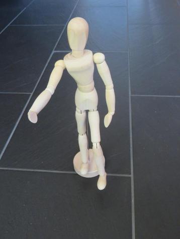 Houten teken pop, model zelf 30cm, als nieuw. beschikbaar voor biedingen