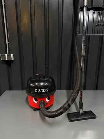 Henry numatic stofzuiger beschikbaar voor biedingen