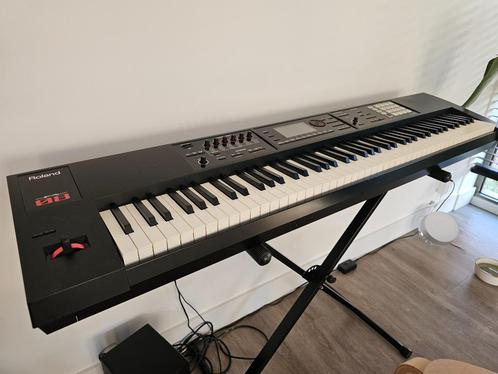 Roland FA-08 Synth Workstation, Muziek en Instrumenten, Piano's, Zo goed als nieuw, Piano, Zwart, Ophalen