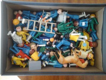 Hele doos Plymobiel poppetjes. beschikbaar voor biedingen