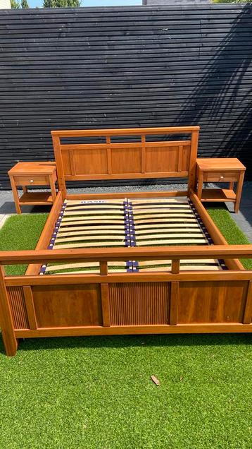 Twee personen bed beschikbaar voor biedingen