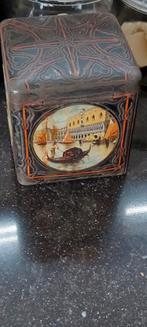 OUD CHOCOLADE BLIK VAN HOUTEN'S CACAO &CHOCOLADE FABRIEKEN, Ophalen of Verzenden