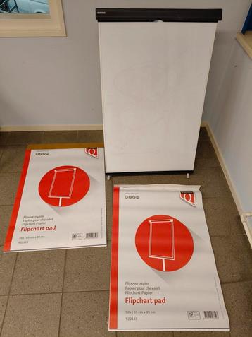 Flipchart + 2 Pads - Ideaal voor Presentaties! beschikbaar voor biedingen