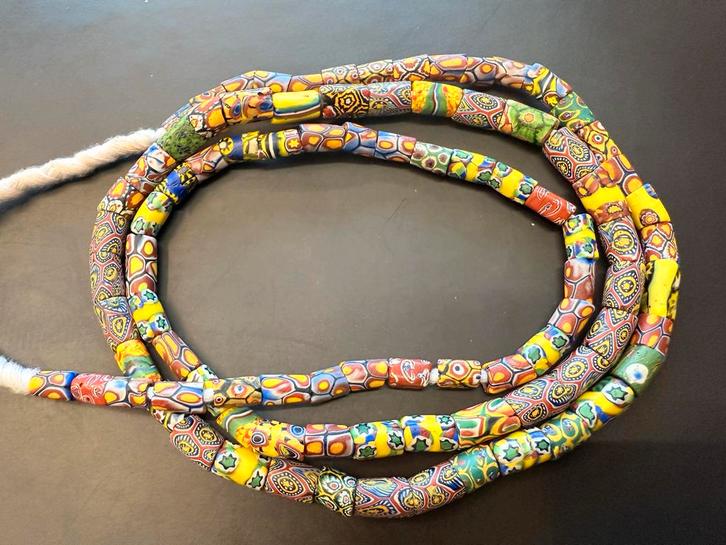 Millefiori glazen kralen ketting, Hobby en Vrije tijd, Kralen en Sieraden maken, Zo goed als nieuw, Ophalen of Verzenden