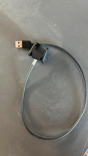 Officiële fitbit Charge 4 oplader beschikbaar voor biedingen
