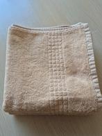 Set van 2 beige handdoeken (nieuw), Ophalen of Verzenden, Nieuw, Beige, Handdoek
