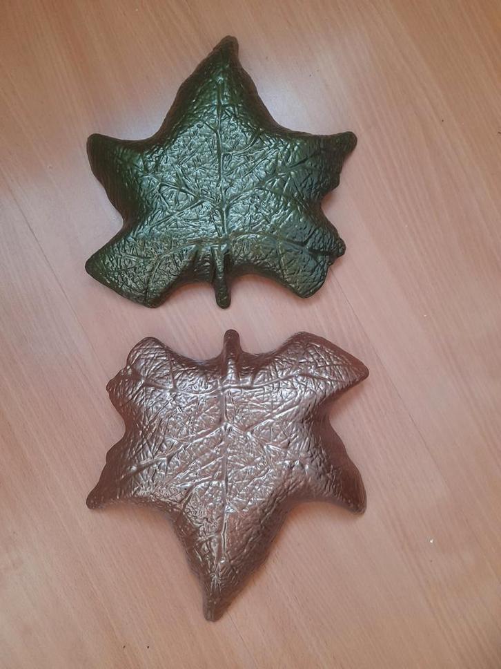 Bladvormige Schalen Set - Groen & Brons, Huis en Inrichting, Woonaccessoires | Schalen en Manden, Zo goed als nieuw, Schaal, Overige vormen