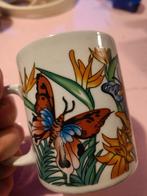 Vintage Mok met Vlinders, Gebruikt, Keramiek, Ophalen of Verzenden, Overige stijlen