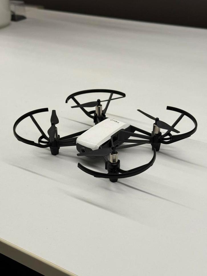 DJI Tello Drone, Audio, Tv en Foto, Drones, Zo goed als nieuw, Drone met camera, Ophalen