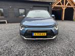 Kia Niro 1.6 GDi Hybrid DynamicLine, Auto's, Kia, 1374 kg, Gebruikt, Blauw, Leder en Stof