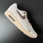 Nike Air Max 1 Iron Stone (42.5), Kleding | Heren, Schoenen, Ophalen of Verzenden, Zo goed als nieuw, Overige kleuren