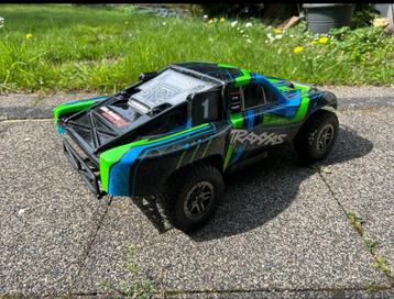 Traxxas slash beschikbaar voor biedingen