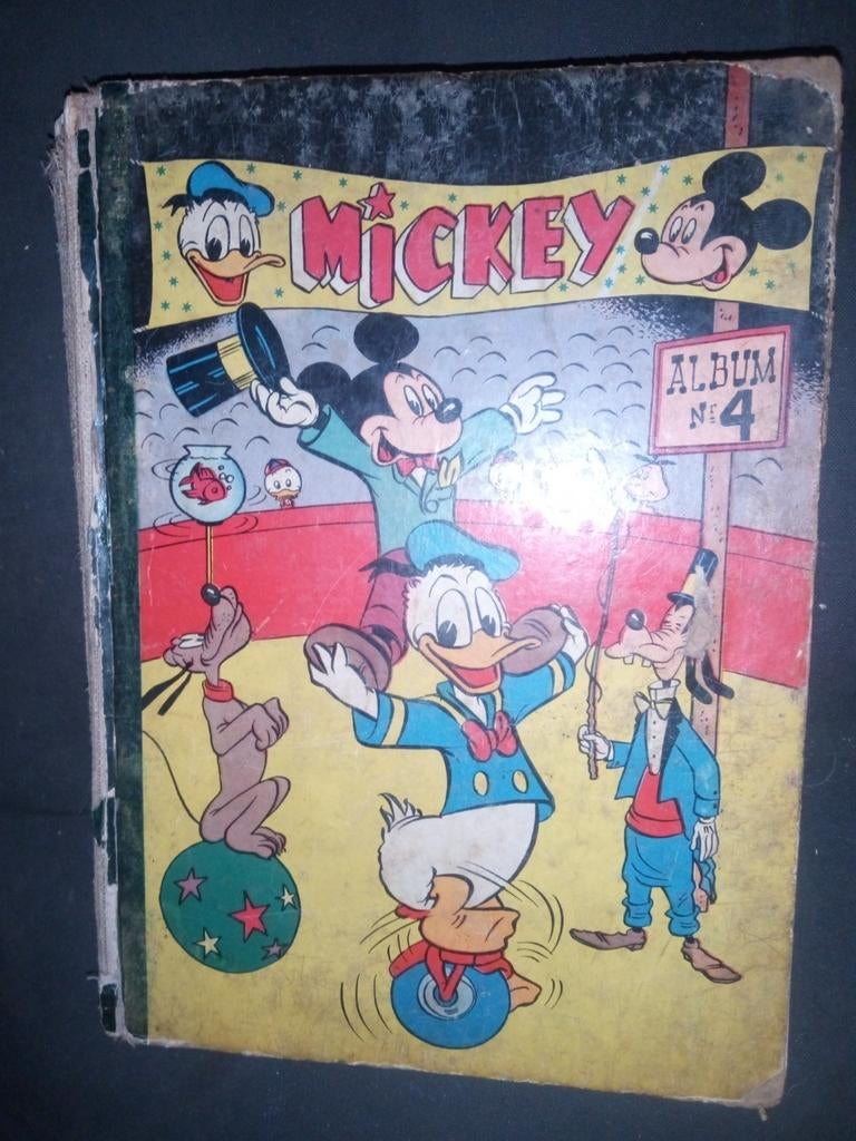 Mickey Magazine Album Nr. 4 - Gelezen Stripboek, Boeken, Ophalen of Verzenden, Gelezen, Walt Disney, Europa