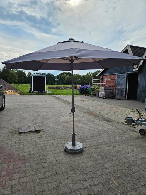 Parasol parasolhouder parasolvoet, Tuin en Terras, Parasols, Zo goed als nieuw, Parasolvoet, 3 tot 4 meter, Ophalen