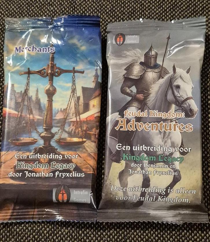 Kingdom Legacy uitbreidingen Merchants & Feudal kingdom Adve, Hobby en Vrije tijd, Gezelschapsspellen | Kaartspellen, Nieuw, Ophalen of Verzenden