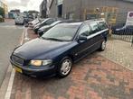 Volvo V70 2.4 Comfort Line! Nw ApK! Trekhaak! Boekjes! Leder, Voorwielaandrijving, Zwart, Onderhoudsboekje, 5 stoelen